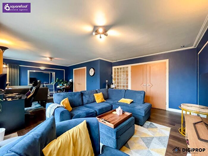 2 Bedroom Apartment For Sale In Heol Tredwen, Cardiff, CF10
