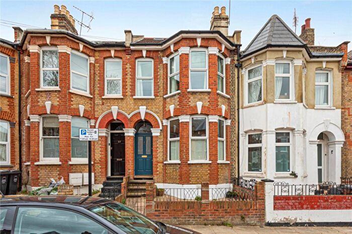 4 Bedroom Property For Sale In Elmcroft Street, London, E5