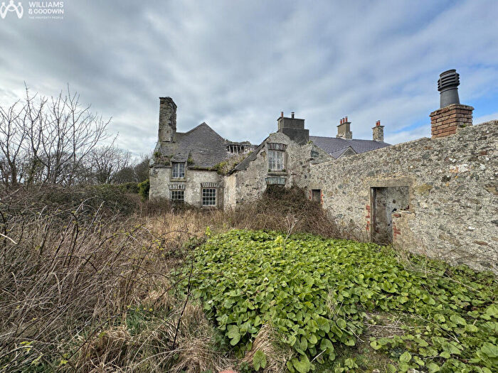 3 Bedroom Country House For Sale In Llanfairynghornwy, Anglesey, LL65