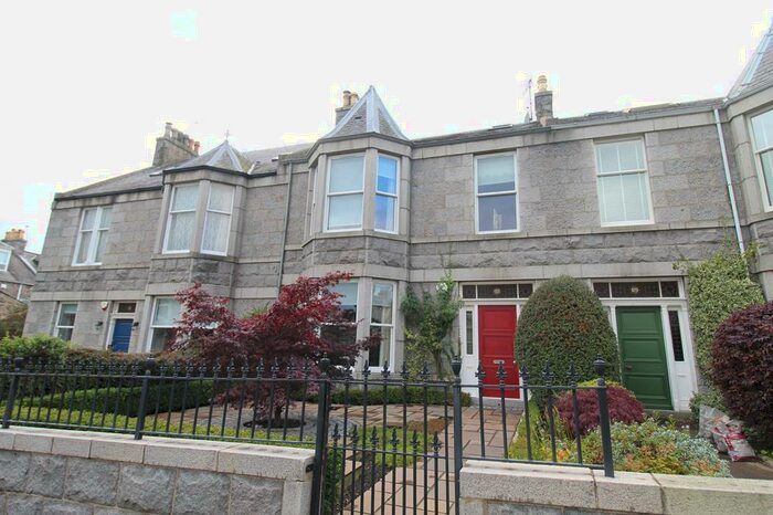 4 Bedroom Terraced House To Rent In Blenheim Place, Aberdeen, AB25