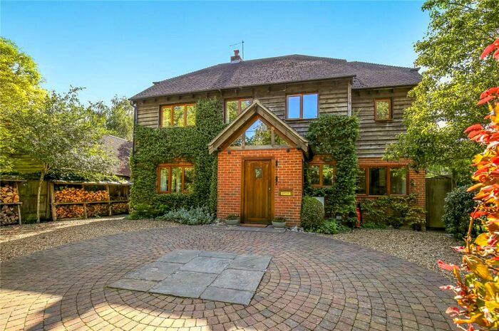 4 Bedroom Detached House For Sale In Horsebridge Road, Broughton, Stockbridge, Hampshire, SO20