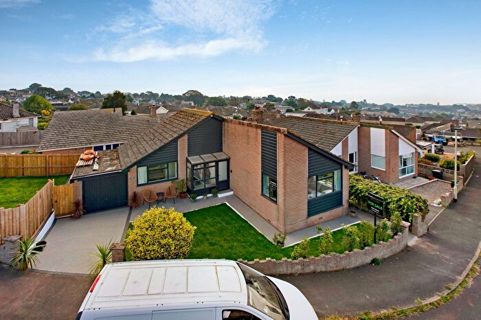 2 Bedroom Detached Bungalow For Sale In Charlemont Road, Teignmouth, TQ14