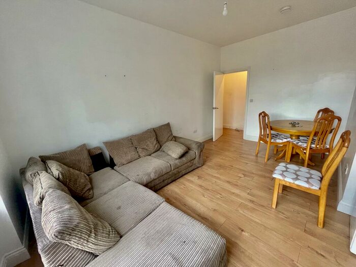 2 Bedroom Apartment To Rent In Woolwich, SE18