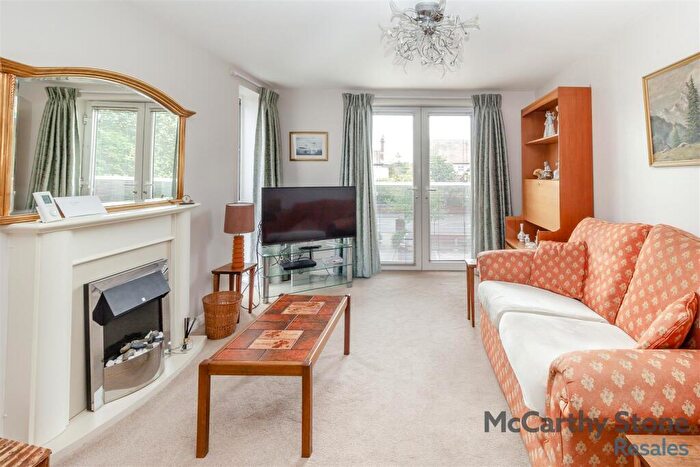 1 Bedroom Apartment For Sale In Brunlees Court, - Cambridge Road, Southport, PR9