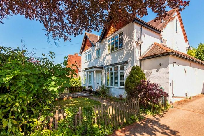 1 Bedroom Flat To Rent In Sturges Road, Wokingham, RG40