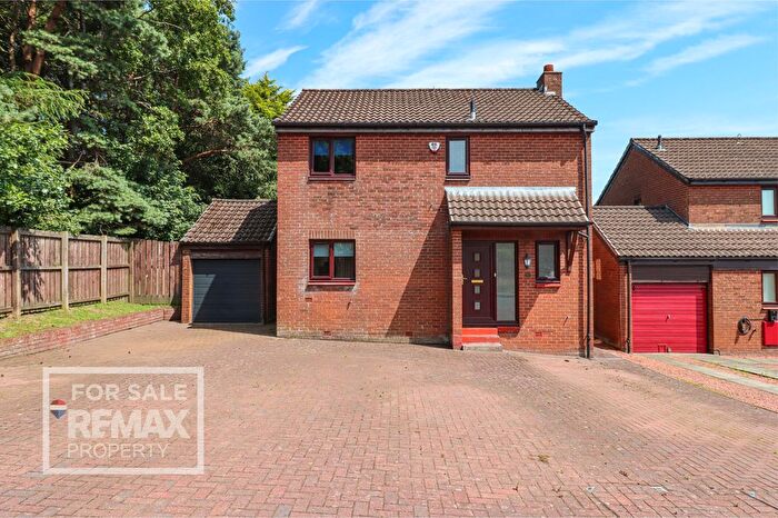 4 Bedroom Detached House For Sale In Netherwood Park, Deans, Livingston, EH54