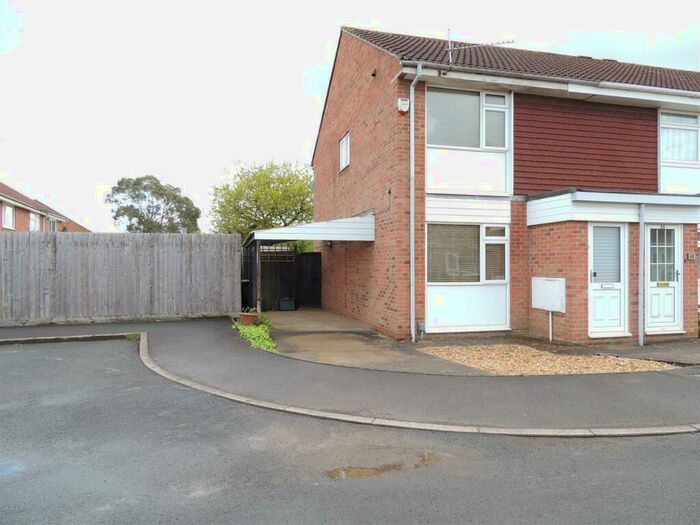 2 Bedroom End Of Terrace House To Rent In Ferndale Avenue, Bristol, BS30