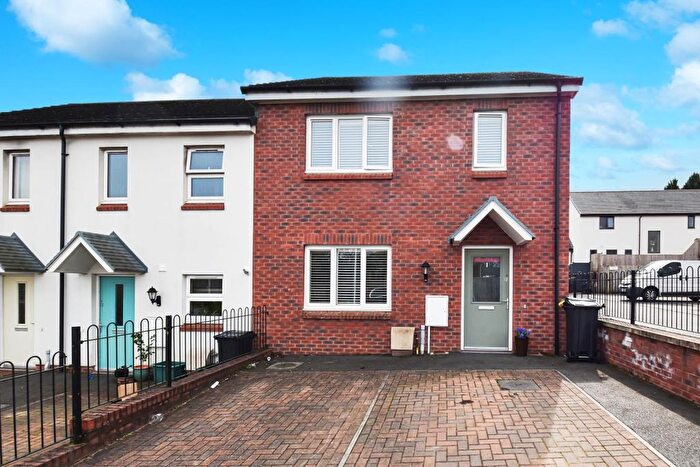 3 Bedroom End Of Terrace House For Sale In Bowling Green View, Cullompton, EX15