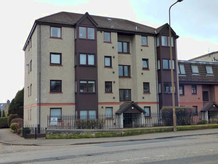 2 Bedroom Flat To Rent In Moira Terrace, Craigentinny, Edinburgh EH7