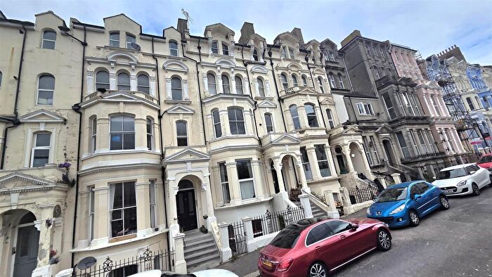 2 Bedroom Flat To Rent In Warrior Gardens, St Leonards-On-Sea, TN37