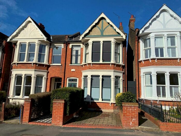 4 Bedroom Semi-Detached House To Rent In Bedroom House To Rent - Leytonstone, E11