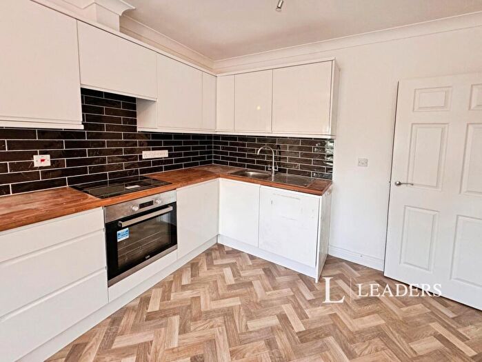 2 Bedroom Flat To Rent In The Street, Catfield, NR29
