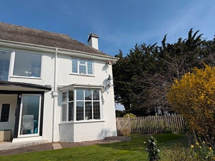 2 Bedroom Flat To Rent In Middlecombe, Minehead, TA24