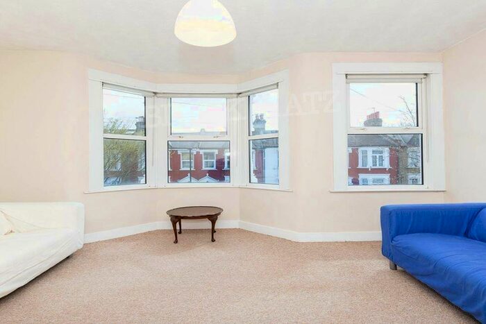1 Bedroom Flat To Rent In Effingham Road, N8