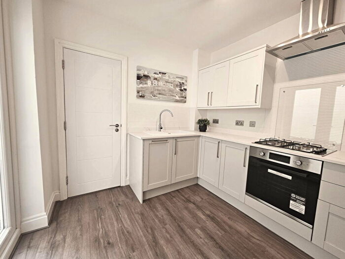 1 Bedroom Flat For Sale In Sandy Park Road, Bristol, BS4