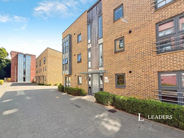 2 Bedroom Apartment For Sale In Bertram Way, Norwich, NR1