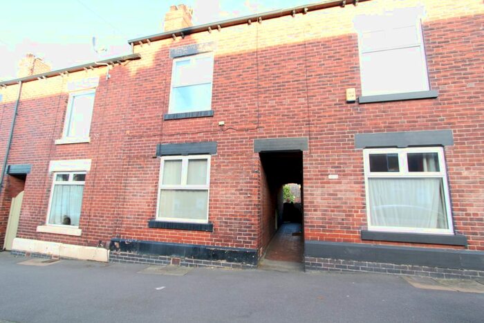 3 Bedroom Terraced House To Rent In Woodseats Road, Sheffield S8