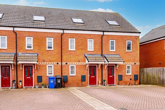 3 Bedroom Town House For Sale In Orbell Avenue, Little Wratting, Haverhill, CB9