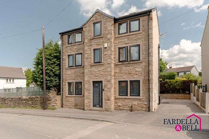 3 Bedroom Detached House For Sale In Ormerod Street, Worsthorne, BB10