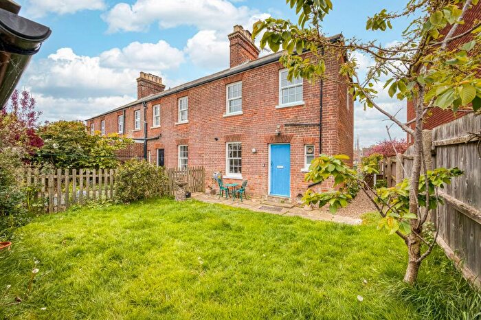 3 Bedroom Terraced House For Sale In Walcott Road, Bacton, NR12