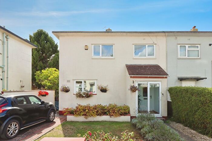 3 Bedroom Detached House For Sale In Hogarth Walk, Bristol, Somerset, BS7