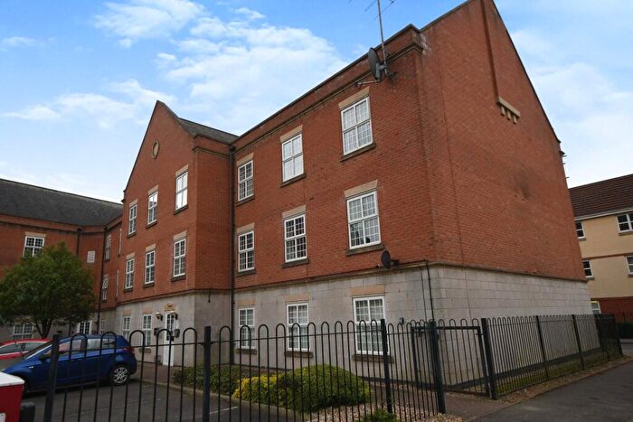 2 Bedroom Flat To Rent In Cambrai Close, Lincoln, LN1