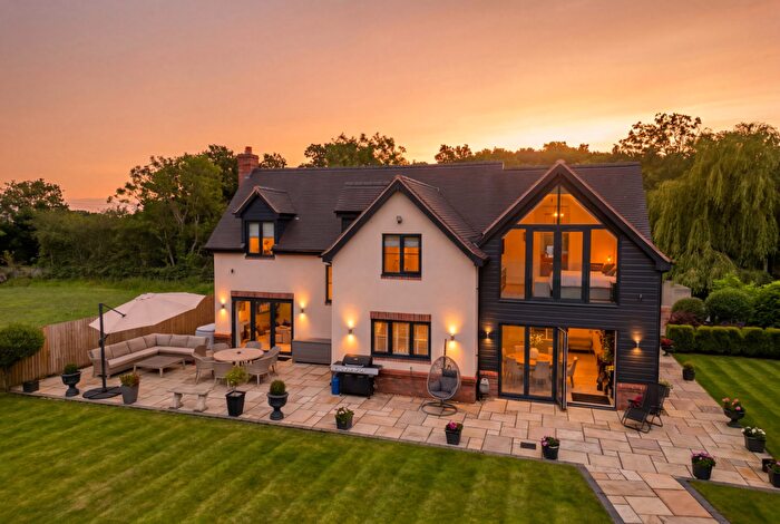4 Bedroom Detached House For Sale In Gorcott Hill, Beoley, B98