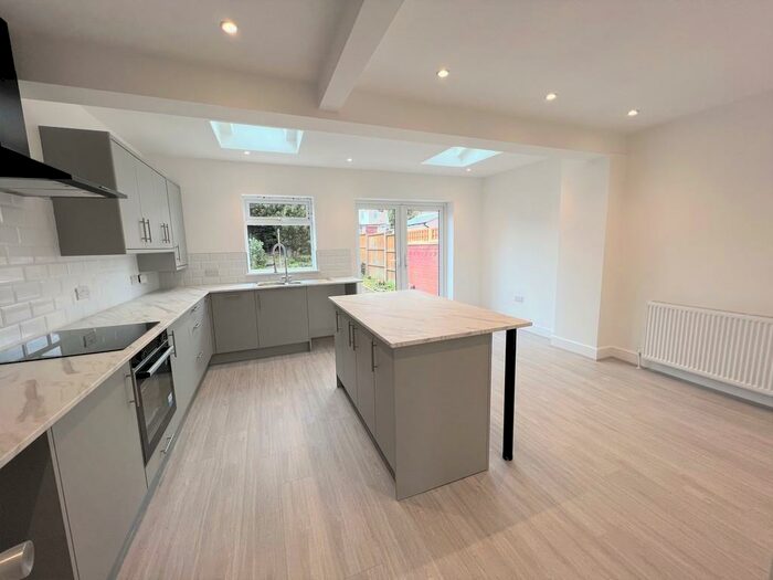 3 Bedroom Terraced House To Rent In Duncroft Avenue, Coundon, Coventry, CV6