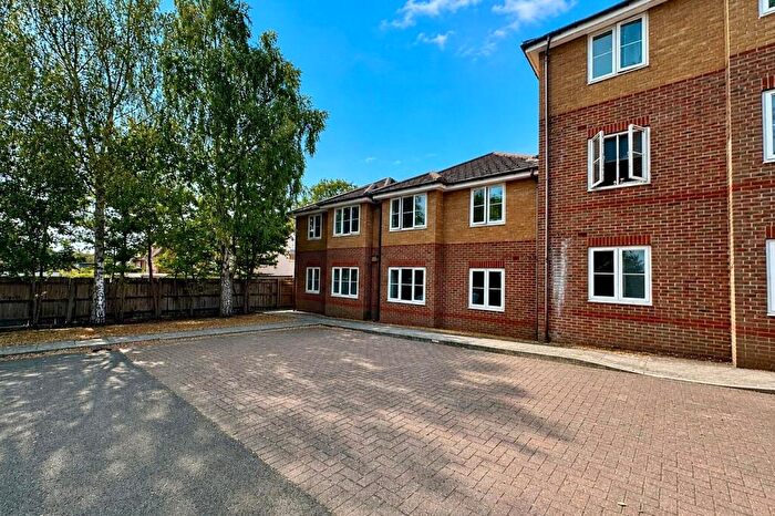 2 Bedroom Flat For Sale In Anders Corner, Bracknell, Berkshire, RG42