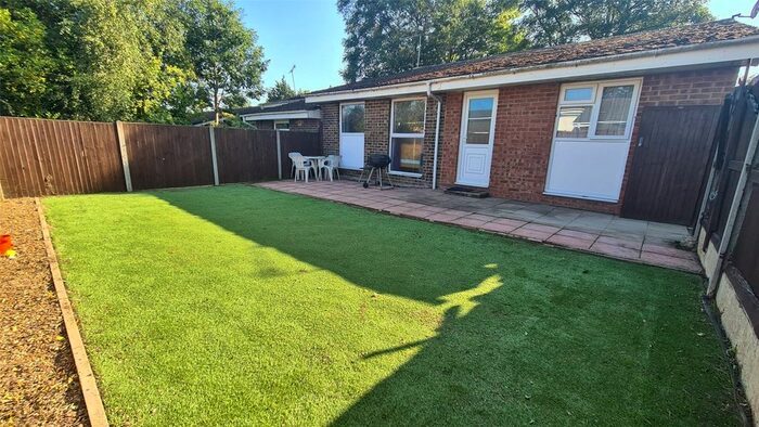 5 Bedroom Bungalow To Rent In Ulcombe Gardens, Canterbury, Kent, CT2