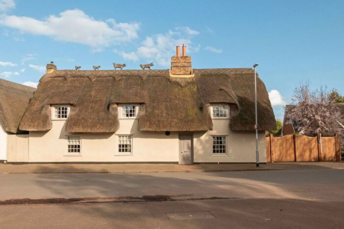 3 Bedroom Town House For Sale In Station Road, Impington, Cambridge, CB24