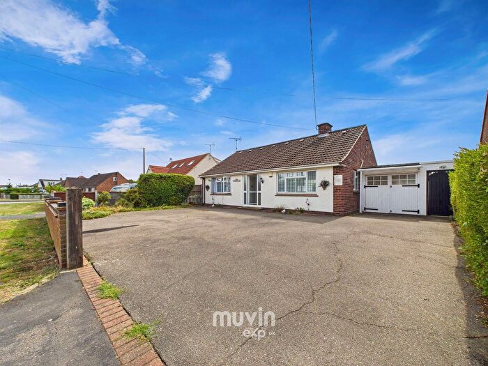3 Bedroom Detached House For Sale In Kynaston Road, Panfield, Braintree, CM7