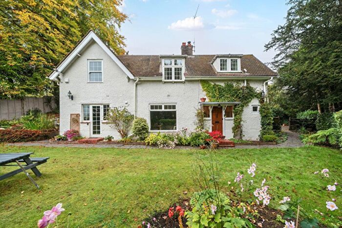 4 Bedroom Detached House For Sale In Westview Road, Warlingham, CR6