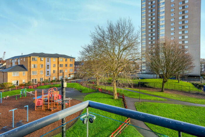 2 Bedroom Apartment To Rent In Queen Street, Portsmouth, PO1