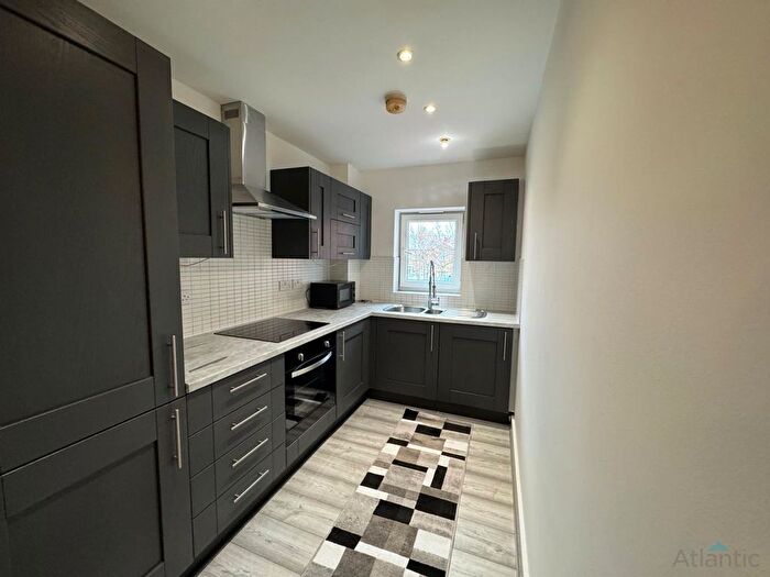 2 Bedroom Flat To Rent In Calder Court, Riverside Close, RM1