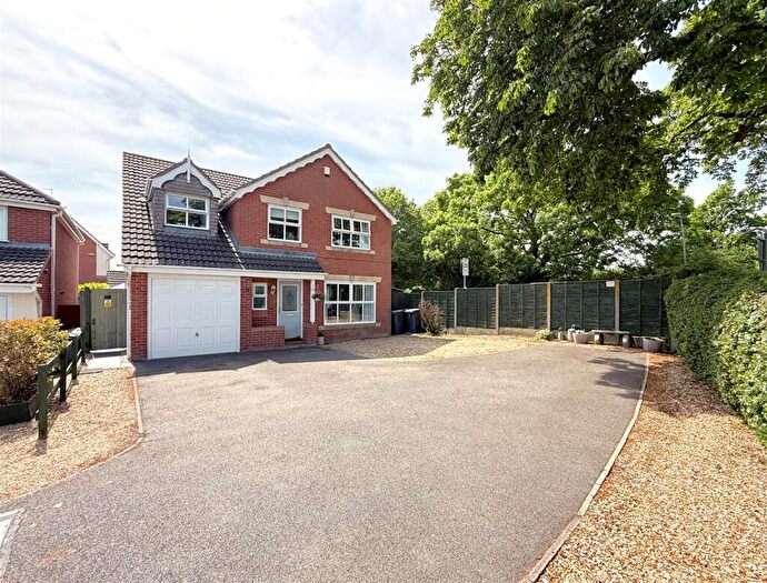 5 Bedroom Detached House For Sale In Butlers Field, Langar, NG13