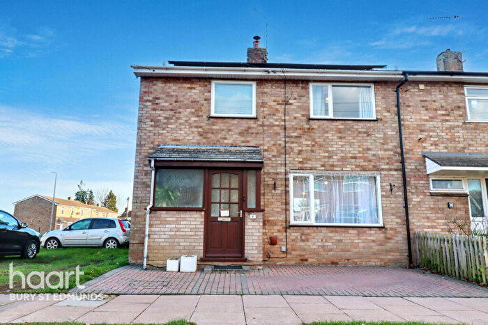 3 Bedroom End Of Terrace House For Sale In Ion Road, Bury St Edmunds, IP32