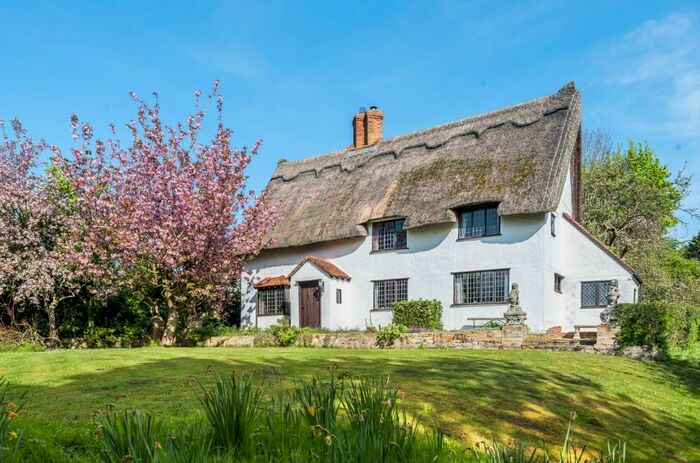 4 Bedroom Detached House For Sale In Mill Road, Great Bardfield, Braintree, CM7