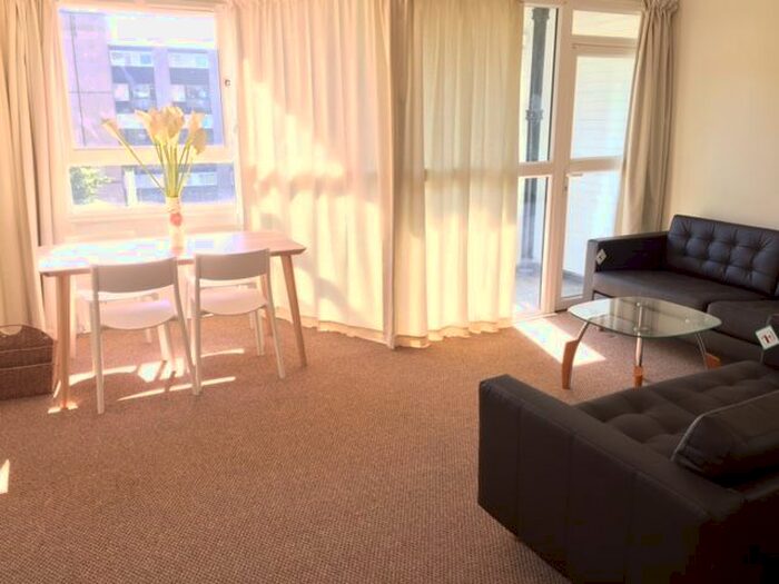 3 Bedroom Flat To Rent In Whitlock Drive, Southfields, SW19