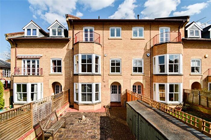 4 Bedroom Terraced House To Rent In Fitzwilliam Court, Brookside, Cambridges, CB2