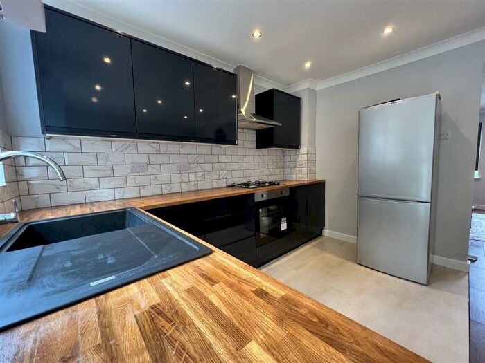 3 Bedroom Semi-Detached House To Rent In Curling Lane, Badgers Dene, Grays, RM17