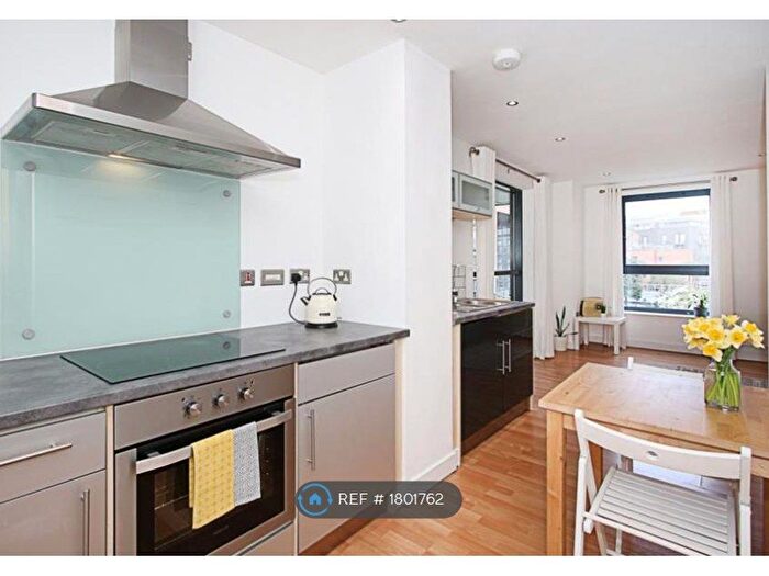 1 Bedroom Flat To Rent In West One, Sheffield, S1