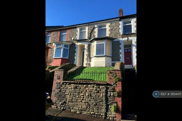 3 Bedroom Terraced House To Rent In Clifton Street, Treorchy, CF42