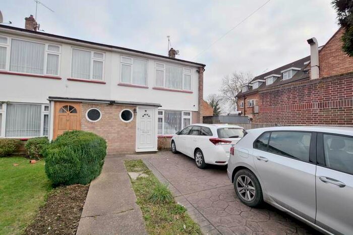 3 Bedroom End Of Terrace House To Rent In Singret Place, Uxbridge, UB8