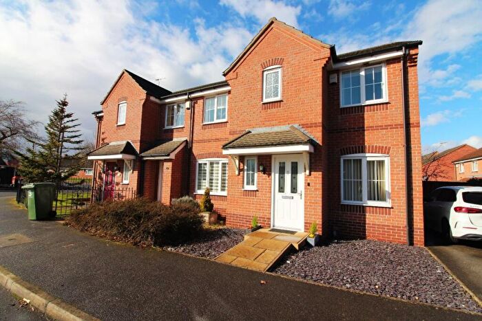 3 Bedroom End Of Terrace House To Rent In Hollyhock Drive, Mansfield, NG19