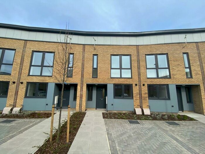 3 Bedroom Terraced House To Rent In Arrow Lane, Newhaven, BN9