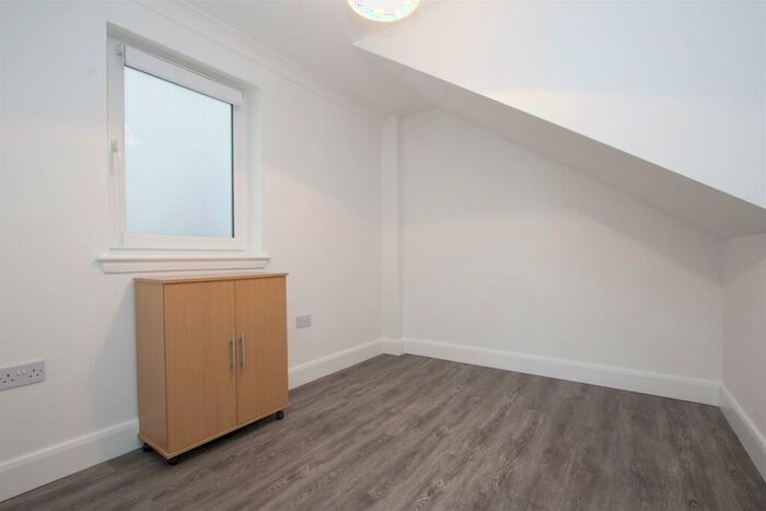 1 Bedroom Flat To Rent In Ravenscroft Road, Beckenham, BR3