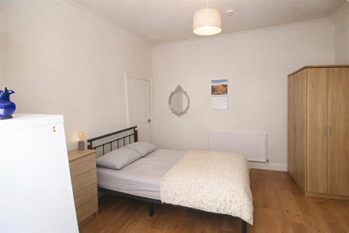 6 Bedroom House To Rent In Plasnewydd Place, Roath, Cardiff, CF24