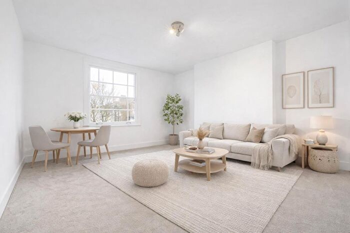 1 Bedroom Flat For Sale In Stockwell Road, SW9