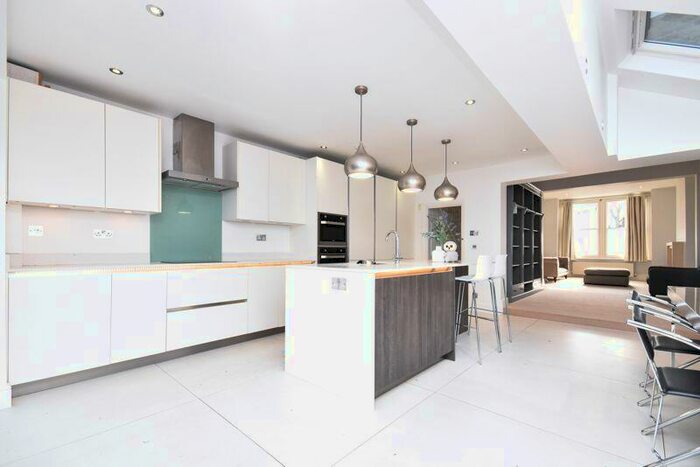4 Bedroom Terraced House To Rent In Cathles Road, London, SW12